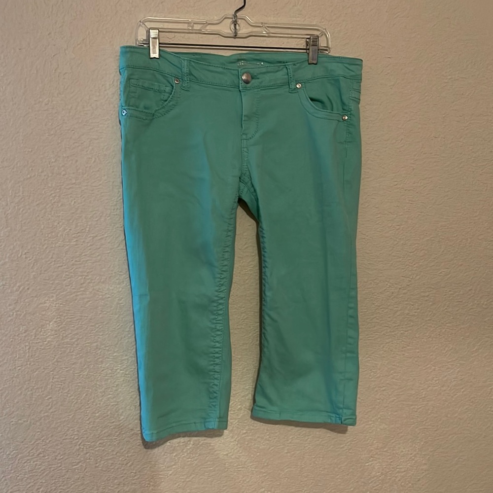 Aqua cropped CP jeans size 11